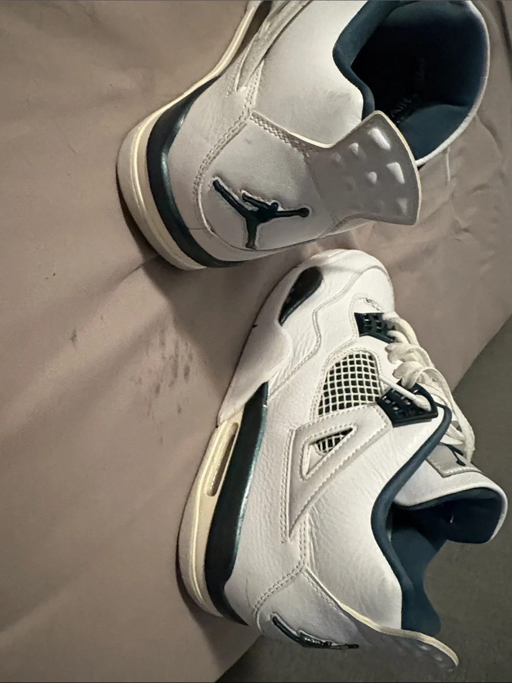 Jordan 4 oxidized green size 7| no original box